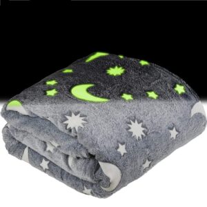 Manta Infantil Brilha no Escuro 1,5x1,8m – Cobertor Macio Flanelado Estampado FluorescenteCriança com frio e sem vontade